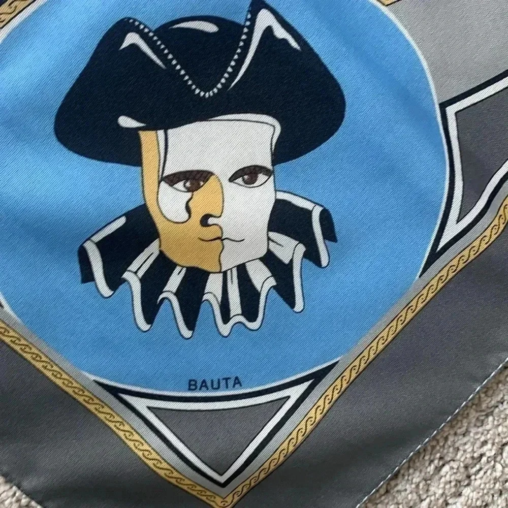Venice travel scarf
